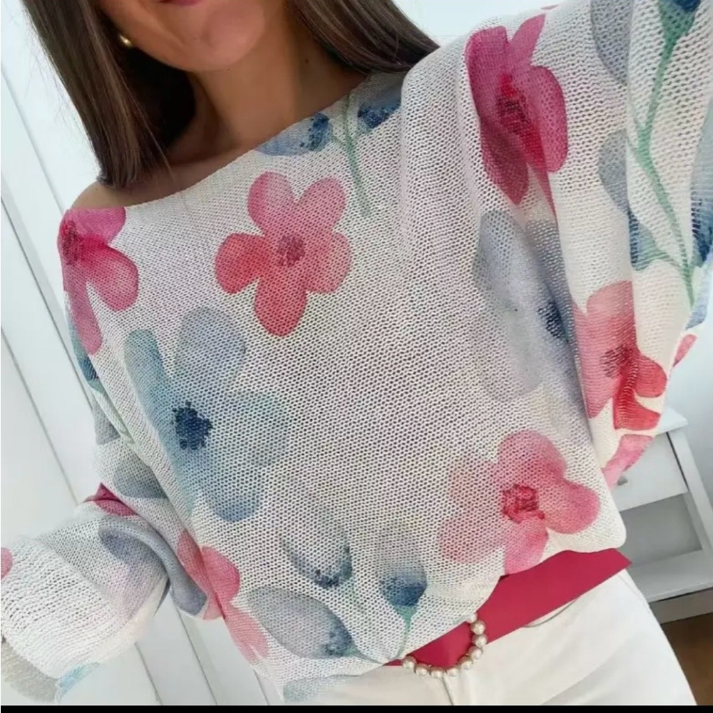 White Floral  Knit Printed
Sweater